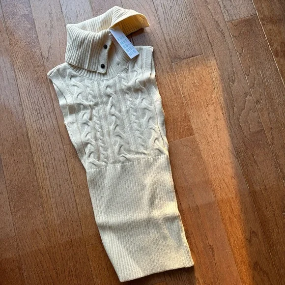 Brand New (NWT) Frankies Bikinis Axel Cable Cloud Knit Tank - Picture 9 of 11